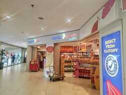 Lucky Plaza (D9), Shop House #547128421